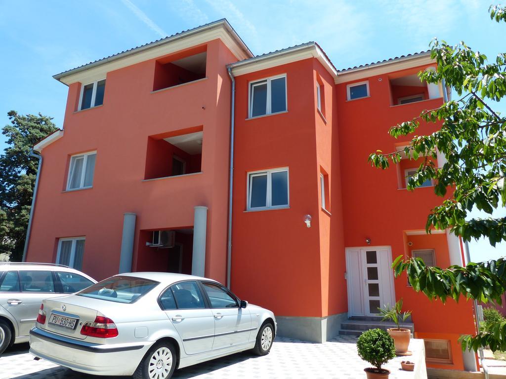 Apartment Luzia Banjole Buitenkant foto