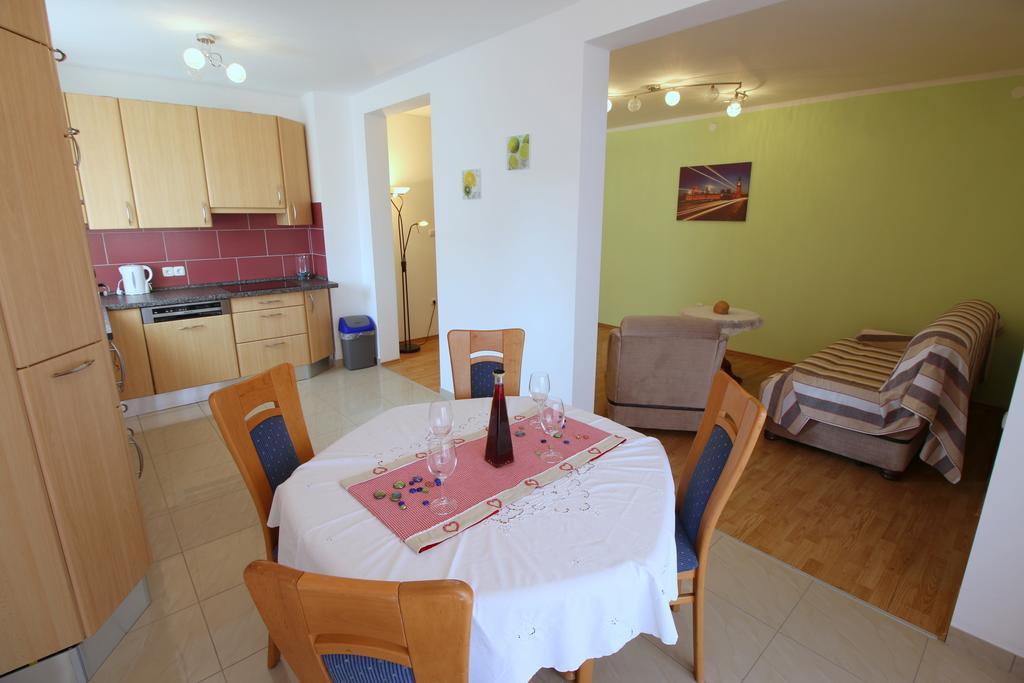 Apartment Luzia Banjole Buitenkant foto