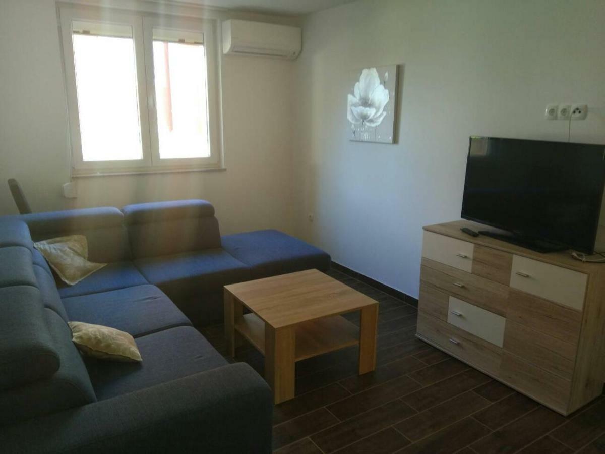 Apartment Luzia Banjole Buitenkant foto